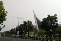 Kabut asap menyelimuti Kota Padang. (Foto: Dok. Pribadi)
