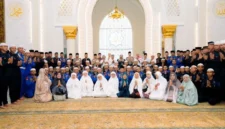 Kapolda Sumbar Irjen Pol. Jawari saat kegiatan Subuh Keliling di Masjid Al Hakim, Kota Padang, Sabtu (17/10/2026). (Foto: Polda Sumbar)