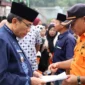 Wakil Wali Kota Padang Maigus Nasir meninjau korban kebakaran di Jalan Jawa Gadut RT 04 RW 02 Kelurahan Limau Manis Kecamatan Pauh, Selasa (13/10/2026). (Foto: Pemko Padang)