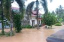 Kondisi rumah di Komplek Wahana 2 Sungai Lareh, Kelurahan Lubuk Minturun Sungai Lareh, Kecamatan Koto Tangah, Kota Padang yang terendam banjir akibat luapan air sungai di sekitar kawasan tersebut, Sabtu (10/10/2026). (Foto: Ist)
