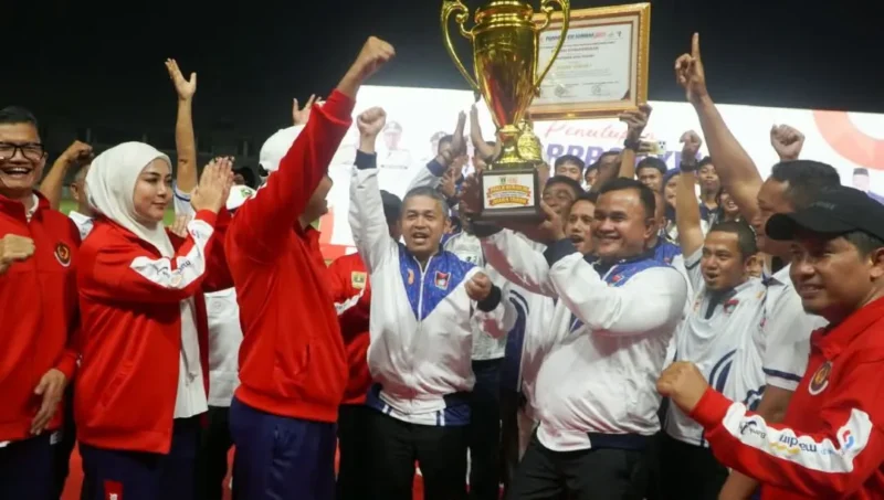 Kota Padang mempertahankan gelar juara umum Porprov XVI Sumbar 2026. (Foto: Pemko Padang)