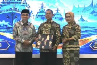 Wakil Wali Kota Padang, Maigus Nasir menghadiri acara Lepas Sambut Komandan Dankodaeral II Padang di Auditorium Gubernur Sumbar, Senin (26/10/2026) malam. (Foto: Pemko Padang)