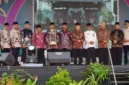 Wakil Wali Padang Maigus Nasir menutup MTQ Nasional ke-42 tingkat Kota Padang di Lapangan Upacara Balai Kota Padang, Aie Pacah, Rabu (14/10/2026). (Foto: Pemko Padang)