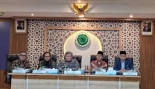 Silaturahim MUI dengan Kemenpar mengenai konser Andrea Bocelli dan dilanjutkan Rapat Dewan Pimpinan MUI di Kantor MUI Pusat, Menteng, Jakarta Pusat, Selasa (13/10/2026). (Foto: Sadam/MUI Digital)