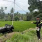 Petugas Satlantas Polres Solok melakukan olah TKP, Senin (26/10/2026). (Foto: Satlantas Polres Solok)