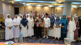 Ketua DPRD Sumbar Muhidi saat Bimtek Konvensi Hak Anak di Padang, Jumat (23/10/2026). (Foto: Ist)
