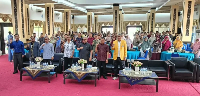Ketua DPRD Sumbar, Muhidi saat menghadiri temu alumni IKIP FMIPA dan FMIPA UNP, Jumat (23/10/2026). (Foto: Ist)