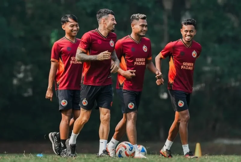 Para pemain Semen Padang FC. (Foto: IG @semenpadangfcid)