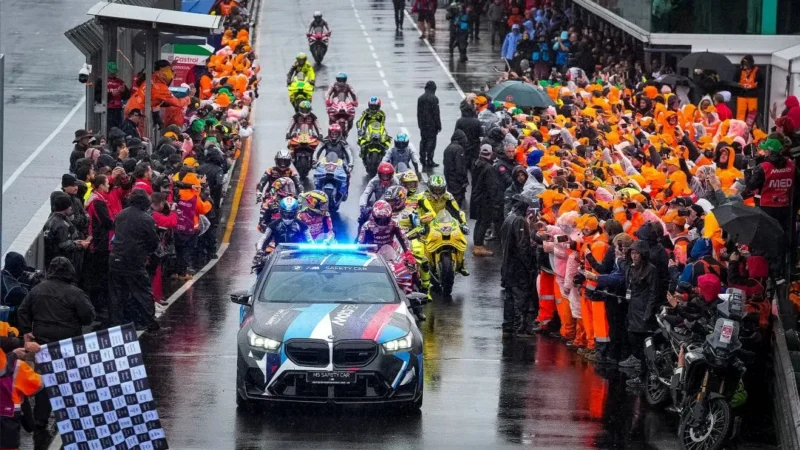Parade pembalap MotoGP Australia 2026 di Sirkuit Phillip Island. (Foto: MotoGP.com)