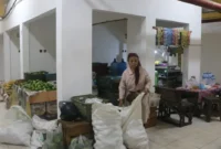 Pedagang mulai menjalani aktivitas perdagangan di basement Blok II dan Blok III Pasar Padang. (Foto: Pemko Padang)