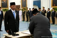 Pelantikan Kristomei Sianturi sebagai Kepala BNPB di Istana Negara, Kamis (15/10/2026). (Foto: YouTube Sekretariat Presiden)

