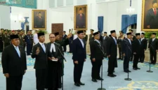 Pelantikan Pejabat Negara/Pemerintah Istana Negara, Kamis (15/10/2026). (Foto: YouTube Sekretariat Presiden)