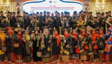 Wali Kota Padang Fadly Amran menghadiri Pengukuhan dan Pelantikan Pengurus LKAAM Kota Padang Periode 2026–2031. (Foto: Pemko Padang)
