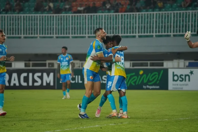 Para pemain Semen Padang FC saat merayakan gol ke gawang Persikad. (Foto: MO Semen Padang FC)