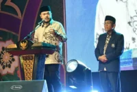Wali Kota Padang Fadly Amran didampingi Wakil Wali Kota Maigus memberikan sambutan saat pembukaan MTQ Nasional ke-42 Tingkat Kota Padang pada Sabtu (10/10/2026) malam. (Foto: Pemko Padang)