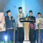 Wali Kota Padang Fadly Amran bersama Wakil Wali Kota Maigus Nasir membuka MTQ Nasional ke-42 Tingkat Kota Padang di Lapangan Upacara Balai Kota Padang, Sabtu (10/10/2026) malam. (Foto: Pemko Padang)