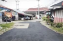 Dinas PUPR Padang melakukan penambalan di Jalan Kampung Jao Dalam, Kecamatan Padang Barat, Rabu (28/10/2026). (Foto: Pemko Padang)