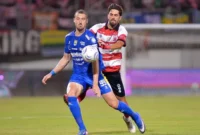 Persib Bandung takluk 0-1 dari Madura United lewat gol Dimitar Mitkov menit ke-90. (Foto: ileague.id)