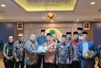 Sekretaris Kemenpar RI, Bayu Aji seusai menggelar silaturahim dengan Dewan Pimpinan MUI di Kantor MUI Pusat, Menteng, Jakarta Pusat, Selasa (13/10/2026). (Foto: Sadam/MUI Digital)