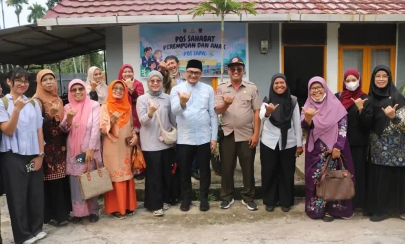 Kementerian PPPA RI meresmikan aktivasi Pos SAPA di Huntara Lubuk Buaya, Kota Padang, Jumat (16/10/2026). (Foto: Pemko Padang)