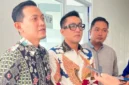 Ketua Komisi II DPRD Kota Padang Rachmad Wijaya saat diwawancarai awak media usai rapat kerja bersama PT Pertamina Patra Niaga dan Dinas Perdagangan Kota Padang, Rabu (14/10/2026). (Foto: Istimewa)