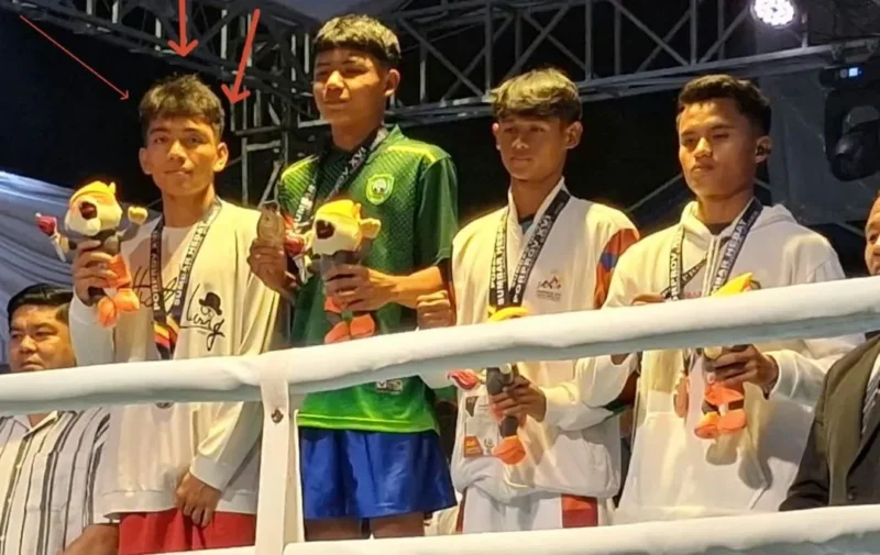 Rahmad Ramdhan, petinju binaan Luki Boxing Camp Padang meraih medali perak pada Porprov XVI Sumbar 2026. (Foto: Ist)