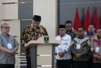 Ketua DPRD Sumbar Muhidi menghadiri Rapat Koordinasi Penguatan Tata Kelola Pemerintahan Daerah dan Pencegahan Korupsi di Auditorium Istana Gubernur Sumbar, Kamis (8/10/2026). (Foto: Ist)