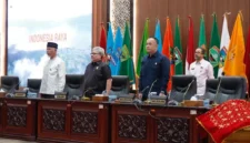 Rapat Paripurna DPRD Sumbar. (Foto: Ist)