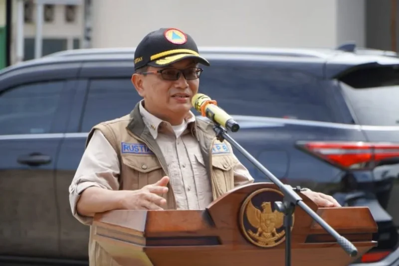 Sestama BNPB Rustian. (Foto: Pemko Padang)