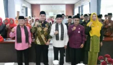 Wakil Wali Kota Padang Maigus Nasis membuka Rakor Sinergi Nagari Penanganan ATS di Kota Padang, Senin (12/10/2026). (Foto: Pemko Padang)