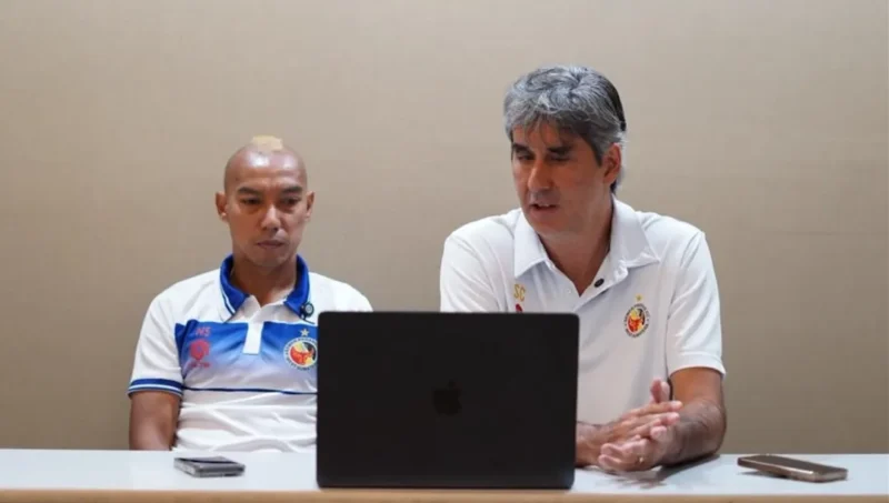 Pelatih Semen Padang FC, Stefano Cugurra saat konferensi pers jelang laga melawan Persiku Kudus. (Foto: MO Semen Padang FC)