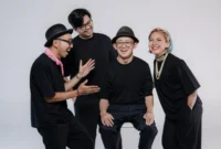 Ten2Five merayakan 22 tahun berkarya dengan merilis single terbaru Happy Song. (Foto: IG @ten2fiveband)