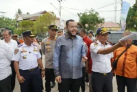 Wali Kota Padang Fadly Amran meninjau penataan terminal truk Koto Lalang, Sabtu (10/10/2026). (Foto: Pemko Padang)
