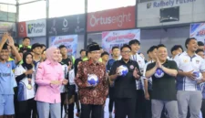 Wakil Wali Kota Padang, Maigus Nasir membuka Turnamen Bola Tangan Antar Kecamatan se-Kota Padang U-17 tahun 2026 di Rafhely Futsal Bypass, Rabu (14/10/2026). (Foto: Pemko Padang)