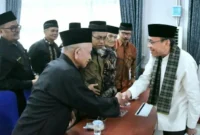 Wakil Wali Kota Padang Maigus Nasir membuka Rapat Koordinasi Sinergi Nagari Penanganan ATS di Aula Kantor Disdikbud Padang, Senin (12/10/2026). (Foto: Pemko Padang)
