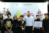 Wali Kota Padang, Fadly Amran menghadiri puncak West Sumatera Youth Fest (WSYF) 2026 di kawasan Kota Tua Padang, Minggu (25/10/2026) malam. (Foto: Pemko Padang)