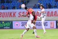 Sumsel United harus mengakui keunggulan Semen Padang FC dengan skor tipis 1-0 dalam lanjutan kompetisi Pegadaian Championship 2026/27 di Stadion Patriot Candra Bhaga, Bekasi, Jumat (30/10) malam. (Foto: ileague.id)